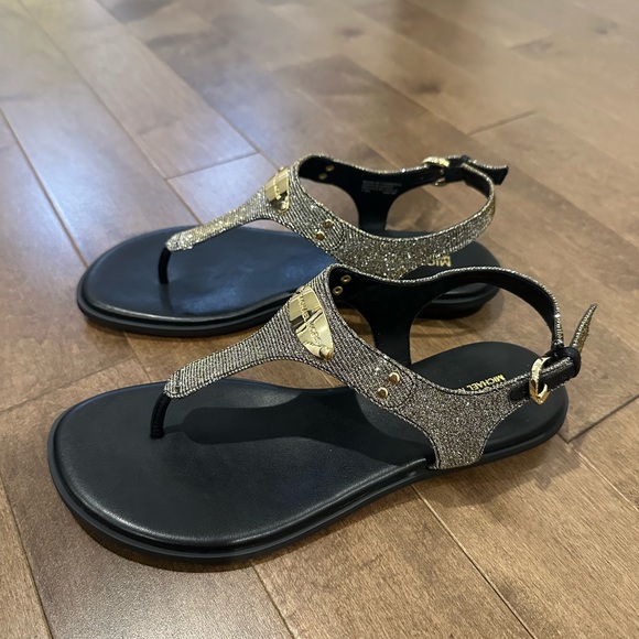 Michael Kors flat sandals - Picture 2 of 3